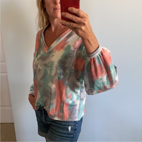 Long Puff Sleeves Tie Dye Top - Picture 4 of 7